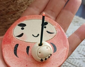 Incienso Daruma de cerámica hecho a mano: decoración minimalista japonesa