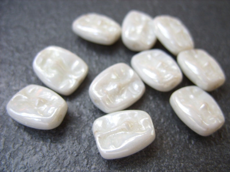 Face Czech Beads Shimmery White Quantity 10 image 2