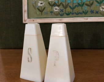 Midcentury white salt & pepper shakers