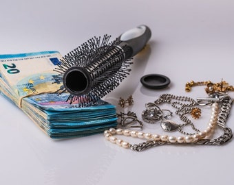 The Hair Brush Stash - Secret Storage for Cash, Keys, and More | Hidden Pocket