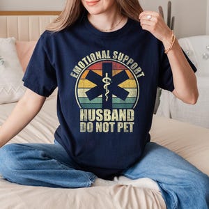 Emotionale Unterstützung Ehemann Haustier nicht Lustiges Ehe T-Shirt Niedliches sarkastisches Beziehungs-T-Shirt Humor Geschenk für Frau und Paare