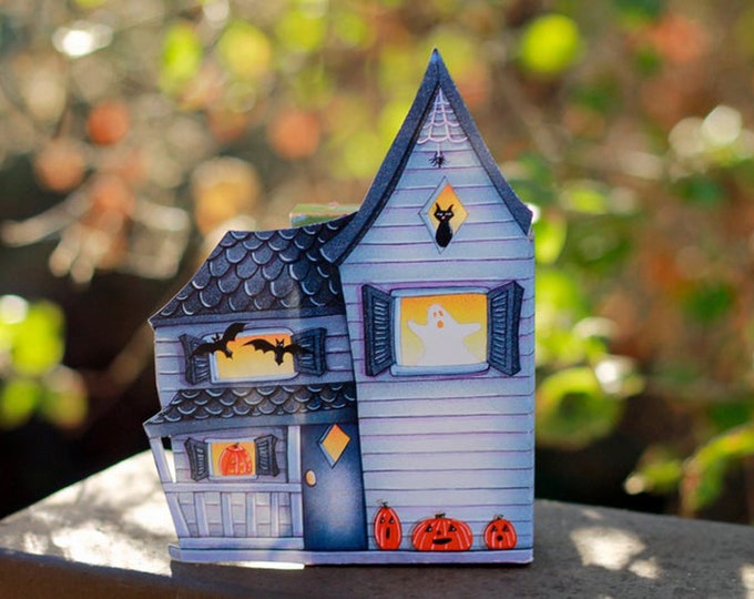 Haunted House HALLOWEEN CANDY BOX | Halloween Candy Box | Classroom Party Gift | Halloween Decor | Centerpiece | Party Favor | Cookie Box