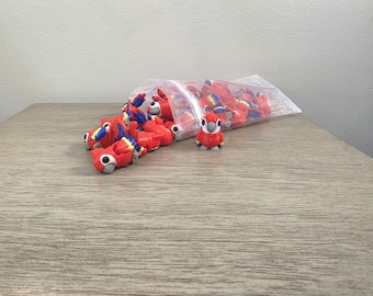 Mini Articulated Macaw adorable Parrots
