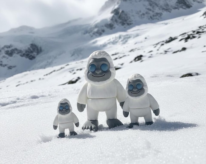 Jumbo Articulated 3D Printed Yetis