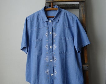 Camicia blu vintage con ricami