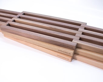 Opvouwbare houten onderzetter - vierkant - voor bijvoorbeeld potten, pannen, braadspannen of ovenschalen.