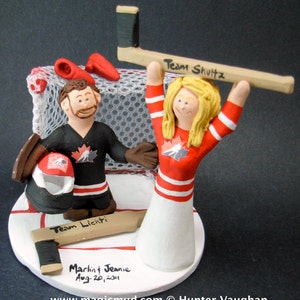 Team Canada Hockey Wedding Cake Topper, Hockey Bride and Groom Wedding Cake Topper, Hockey Wedding Anniversary Gift, Hockey Wedding Statue