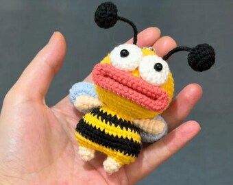 Ugly Bee Crochet PDF Pattern - Funny Bee Amigurumi Tutorial - Easy Crochet Bee Bag Charm - Funny Animals Pattern