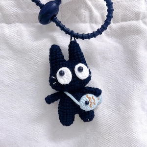Crochet Cat PDF Pattern, Cat with Fish Bag Amigurmi Pattern, Crochet Cat Keychain, Handmade Kitty Cat Keychain, Crochet Cute Animal Hanger