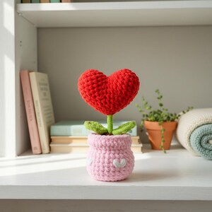 Crochet Heart Plant Pot PDF Pattern - Heart Potted Amigurumi, Easy Mother's Day Gift Crochet Tutorial, Gift for Mom Crochet image 5