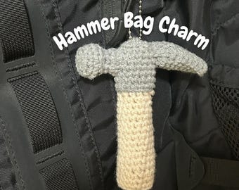 Patrón de llavero de martillo de crochet: Amigurumi para bolso de herramientas (Tutorial en PDF)