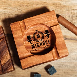 Posacenere per sigari personalizzato, porta sigari, posacenere unico, posacenere in legno di noce, accessorio per sigari, regalo per marito e padre, regalo per lo sposo