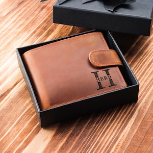 Personalised Engraved Men's Wallet, Genuine Brown Red Leather Wallet, Personalized Gift for Him, Boyfriend, Husband, Dad, Father's Day Gift