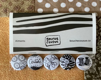 magnets, couture, Bouche cousue, couture theme, studio magnets, black and white. cissors, fabrics, thread spools, love couture, art