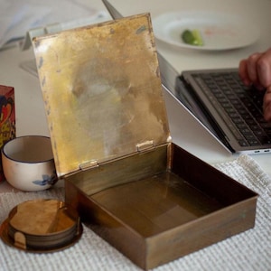 Vintage brass lidded box, small metal box, metal storage box, brass stash box, trinket box with lid