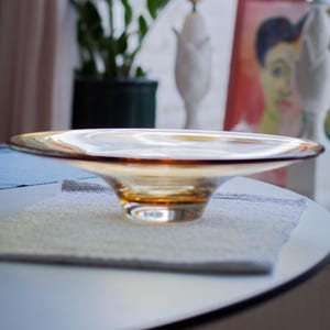 Große Servierplatte aus Vintage Glas mit zartgelber Farbe von Scott Zwiesel