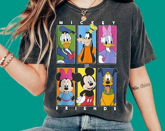 Disney Mickey and Friends Group Shot Panels Shirt | Mickey Minnie Donald Daisy Goofy Pluto | Disneyland Trip Family Outfits R288