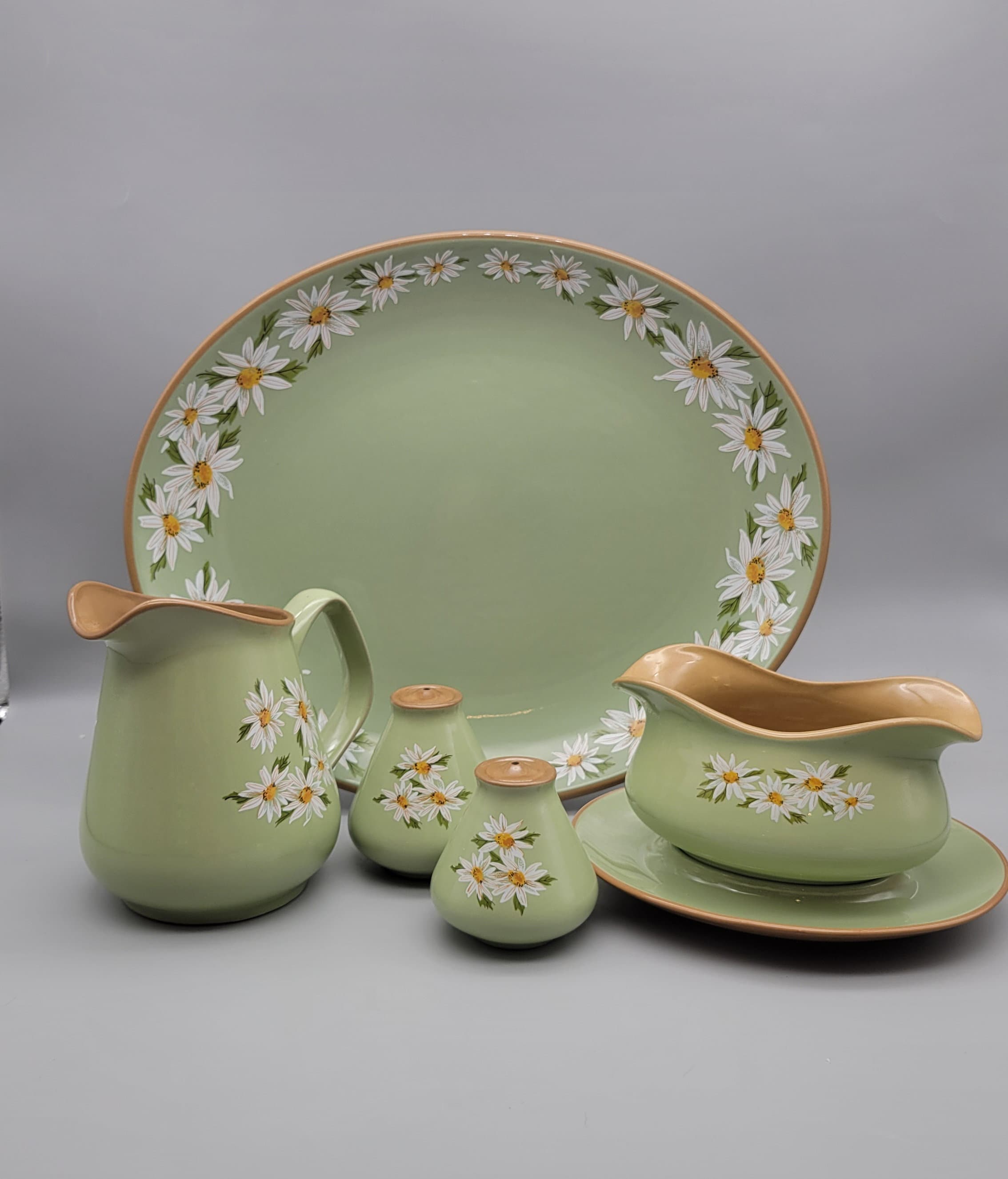 Vintage Lazy Daisy by Taylor, Smith Taylor TS&T - the Extras