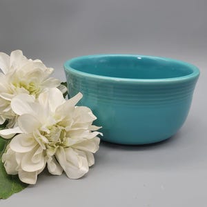 Fiesta Ware Turquoise Blue Gusto Bowl - 1986 Intro by Homer Laughlin, Discontinued - 28 oz, Excellent Condition