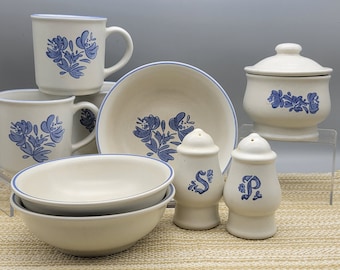 Vintage Discontinued Retired Pfaltzgraff Tea Rose Pattern Creamer