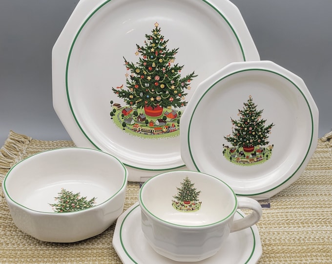 Vintage Christmas Dish Set Service for 4 Christmas Heritage by