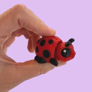 3dprinted - Ladybug Toy – Pocket-sized fidgets - Articulating Toys - Fidget Toy - Desk Buddy