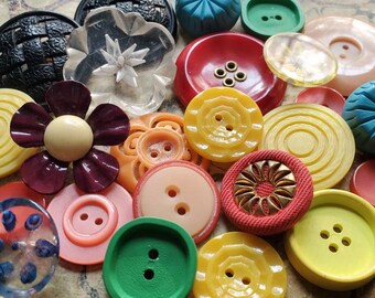 Cottage Chic Buttons ... Colorful Assortment ... Thirty (30) Vintage Buttons.