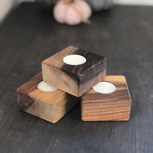 木製の燭台。燭台 3 個セット。手作り。