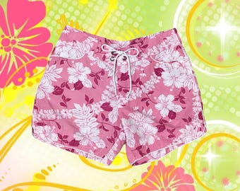 vintage 2000s 平成 mcbling ショートパンツ 2000s Foldover Mini Shorts- Lowrise Shorts in Pink Leopard Print