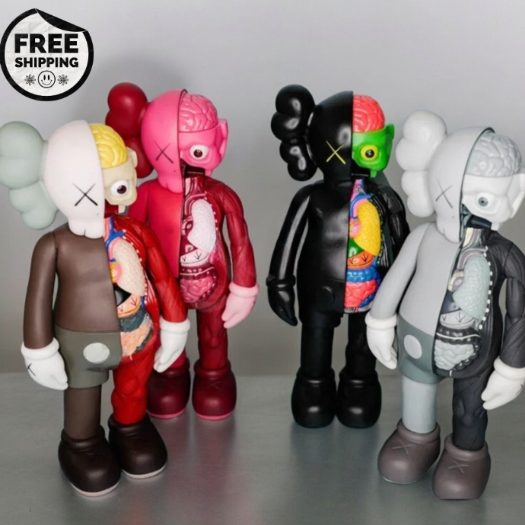 KAWS 16th Anniversary Edition フィギュア KAWS 16th Anniversary Edition フィギュア