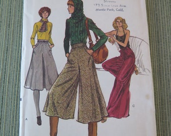 Vintage Very Easy VOGUE 9301 Misses Culottes Sewing Pattern size 26.5 UNCUT FF