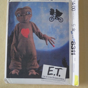 Vintage 80s McCalls 8311 E. T. Extra-Terrestrial Costume Sewing Pattern Child size Medium 8-10 UNCUT FF