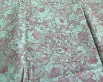 Dark Green Rose Floral Fabric Yardage Watercolor Inspirations par Pat Magaret et Donna Slusser pour SSI 2 Yards