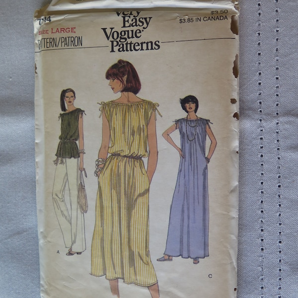 Vintage 70s Very Easy Vogue 7114 Misses Dress or Top and Pants Sewing Pattern size Large UNCUT FF
