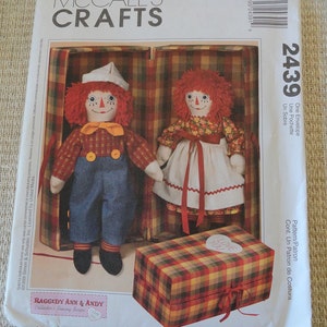 McCalls Crafts 2439 Raggedy Ann & Andy Collectors Sewing Pattern UNCUT