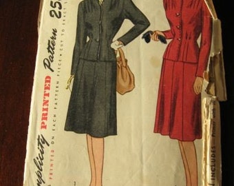 Vintage 40s Simplicity 1758 Misses and Womens Skirt Suit in Half Sizes sz 16.5 B35