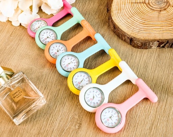 Reloj de bolsillo personalizado para enfermeras, reloj de aleación de silicona con nombre personalizado, regalo para profesionales médicos.