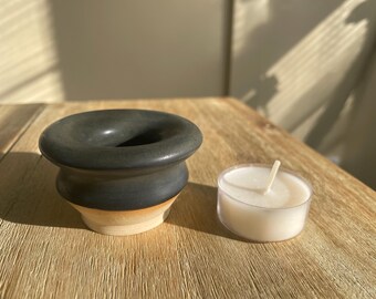 Maceta en miniatura de cerámica gris