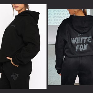 Survêtement à capuche The White Fox Vêtements de jour décontractés Sweat à capuche de loisirs Pantalon de survêtement Offstage Lounge Wear Sweat à capuche surdimensionné White Fox Merch image 7