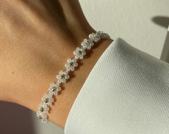 Beaded Daisy bracelet