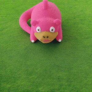 3D Printed Crochet Slowpoke Keychain