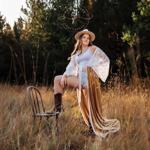 Gold Lace Velvet Boho Robe: Women&#39;s Photo Shoot Dress