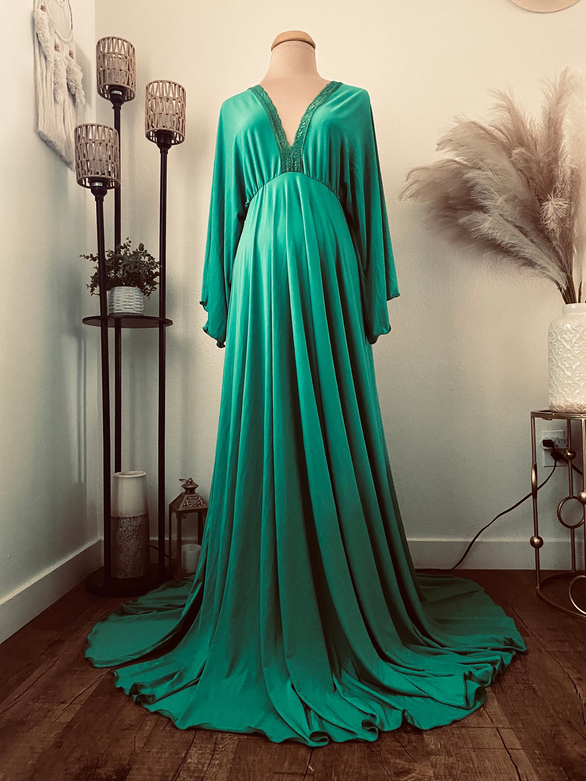 Emerald Maternity Photoshoot Gown, Plus Size Boho Wedding Dress, Baby  Shower Dress - Etsy