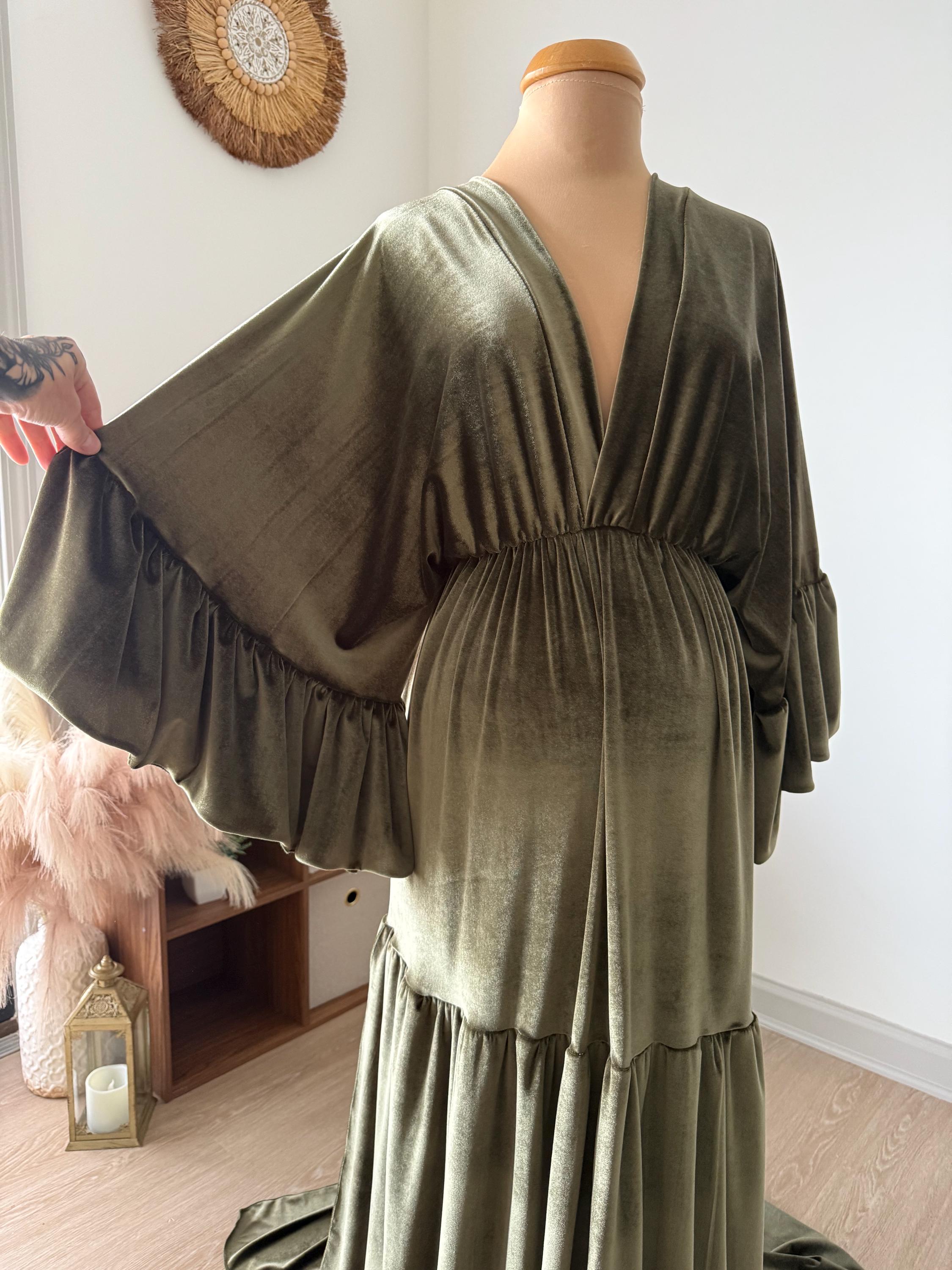 Moss Green Boho Velvet Maternity Gown, Photoshoot Dress, Baby Shower Dress - Etsy Moss Green Boho Velvet Maternity Gown, Photoshoot Dress, Baby Shower Dress - Etsy