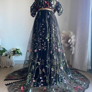 Bestickte Wildblumen Tüll Boho Set, Umstandskleid