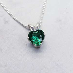 Emerald Heart Necklace, May Birthstone, Birthday Gift, Sterling Silver, Green Heart Necklace, 6mm Solitaire Gemstone Pendant, Christmas