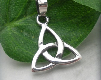 Trinity Necklace, Triquetra Necklace, Irish Love Knot, Celtic Knot, Celtic Trinity Knot, Celtic Jewelry, Sterling Silver Irish Jewelry