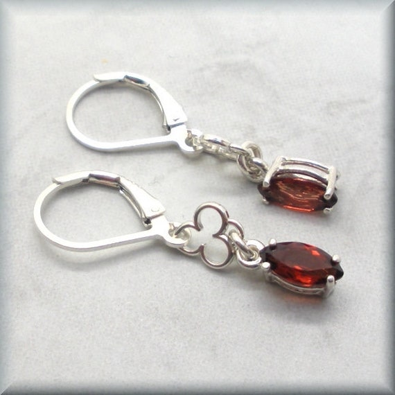 Jan Pierre de naissance FEMMES Poire Rouge Grenat Cristal Or Rose Dangle Boucles d/'oreilles Bijoux