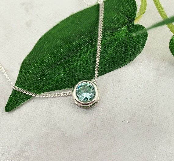 Green spinel best sale jewelry