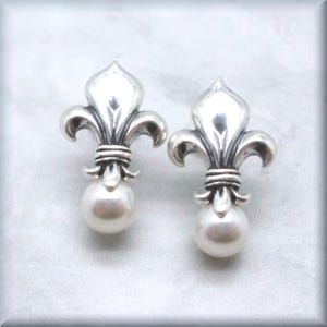 Pearl Fleur de Lis Earrings, Pearl Earrings, Sterling Silver, Wedding Earrings, Lily, Flower , Stud, Post, Mother of the Bride